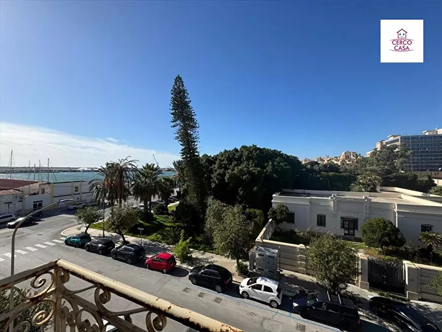 Immagine 18 di Ufficio in vendita  a Trapani