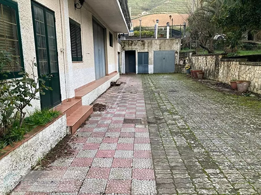 Immagine 8 di Rustico / casale in vendita  in contrada zachia ss 118 a Prizzi