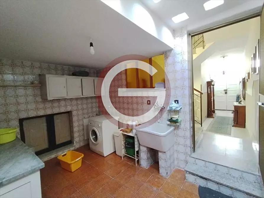 Immagine 10 di Palazzo in vendita  a Taurianova