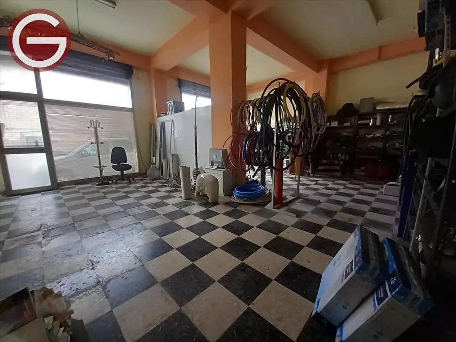 Immagine 7 di Locale commerciale in vendita  a Polistena