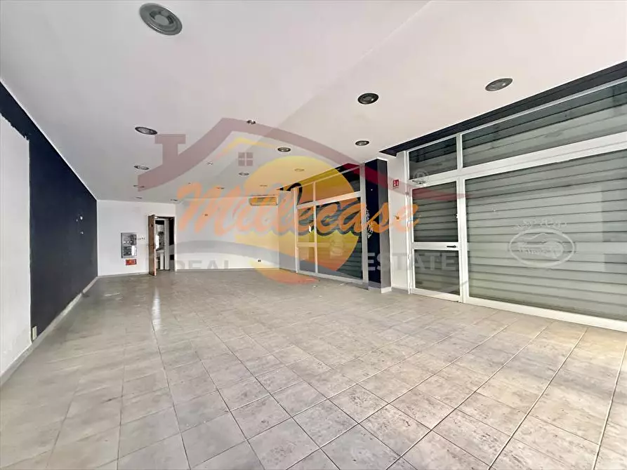 Immagine 17 di Locale commerciale in vendita  in VIALE ZECCHINO a Siracusa