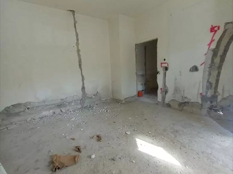 Immagine 17 di Appartamento in vendita  a Cinquefrondi