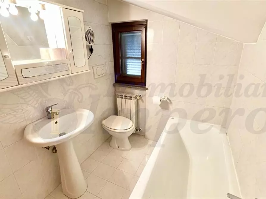 Immagine 19 di Casa indipendente in vendita  in Via Mar Ligure 16/A a Pomezia