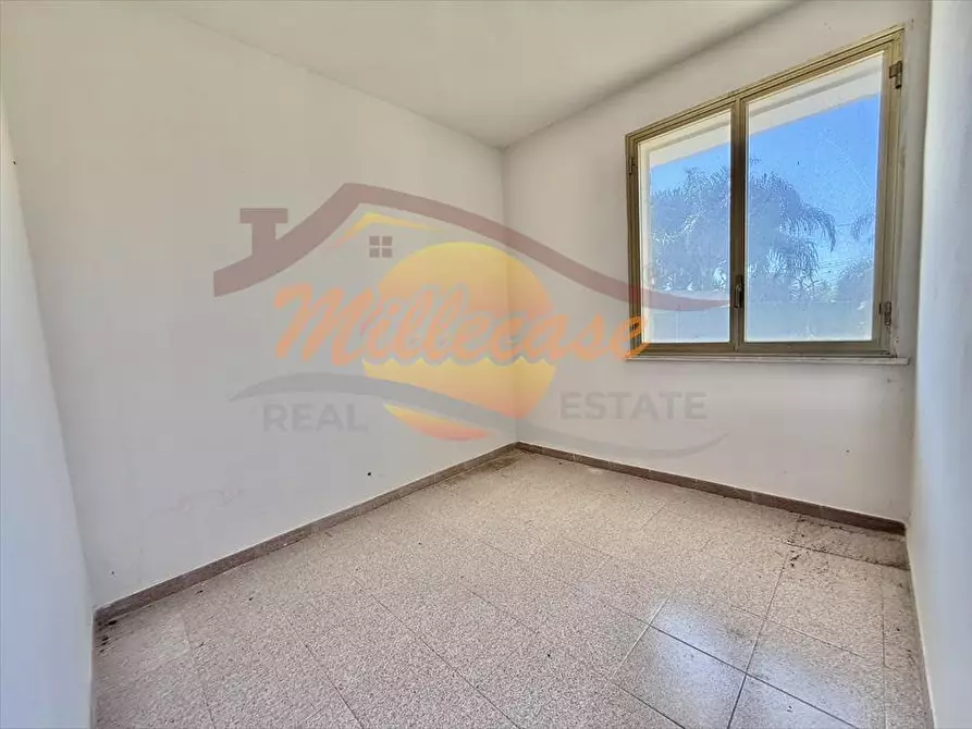 Immagine 14 di Villa in vendita  in via mar di bering a Siracusa