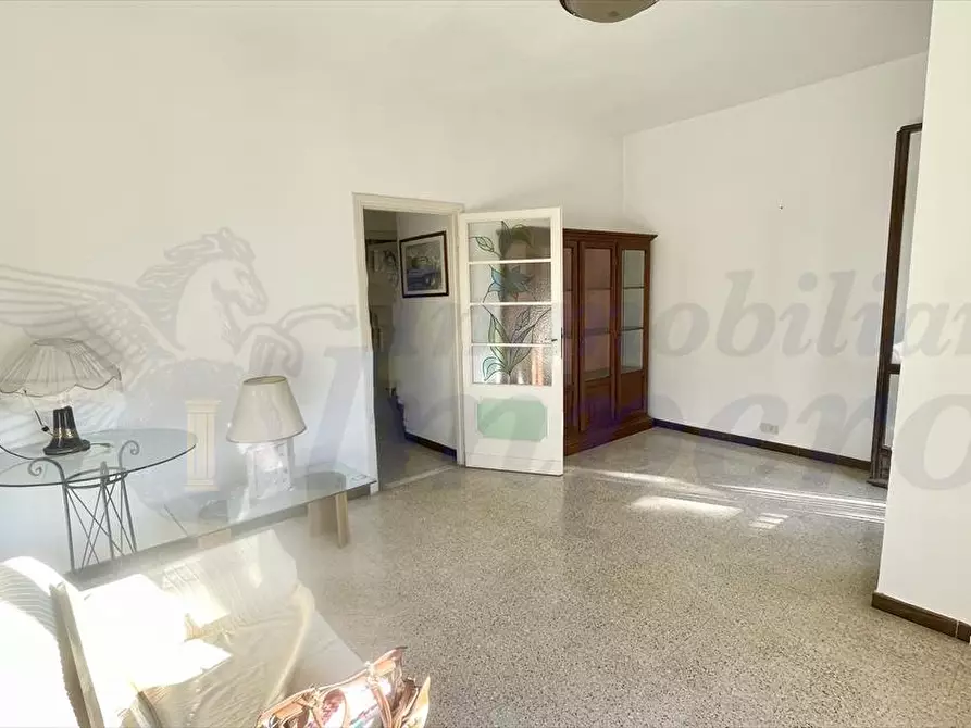 Immagine 10 di Appartamento in vendita  in Via Zara 2 a Pomezia