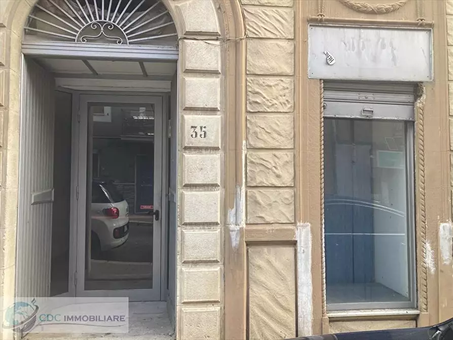 Immagine 1 di Locale commerciale in vendita  in Corso Finocchiaro Aprile 35 a Lercara Friddi