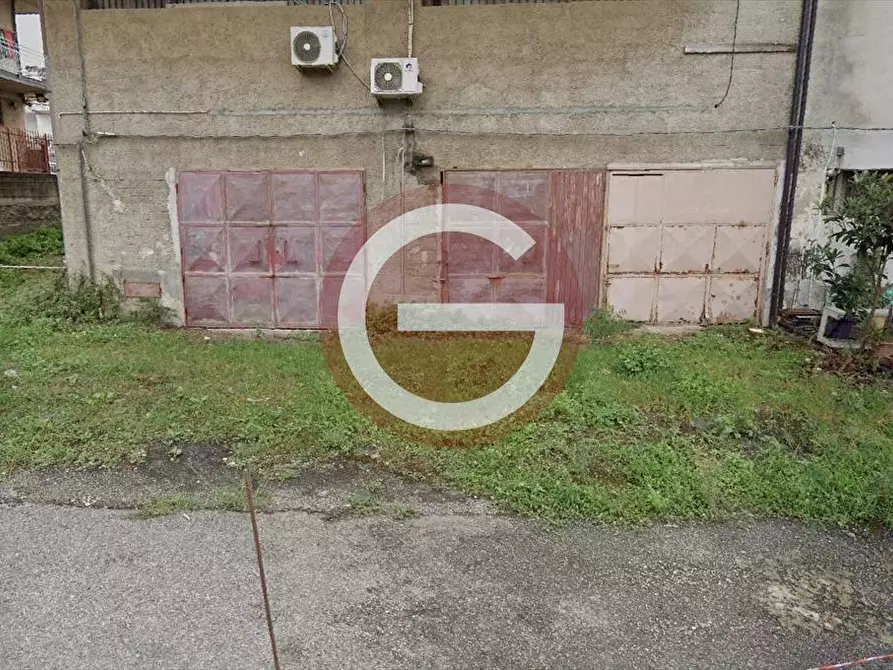 Immagine 2 di Deposito in vendita  a Taurianova