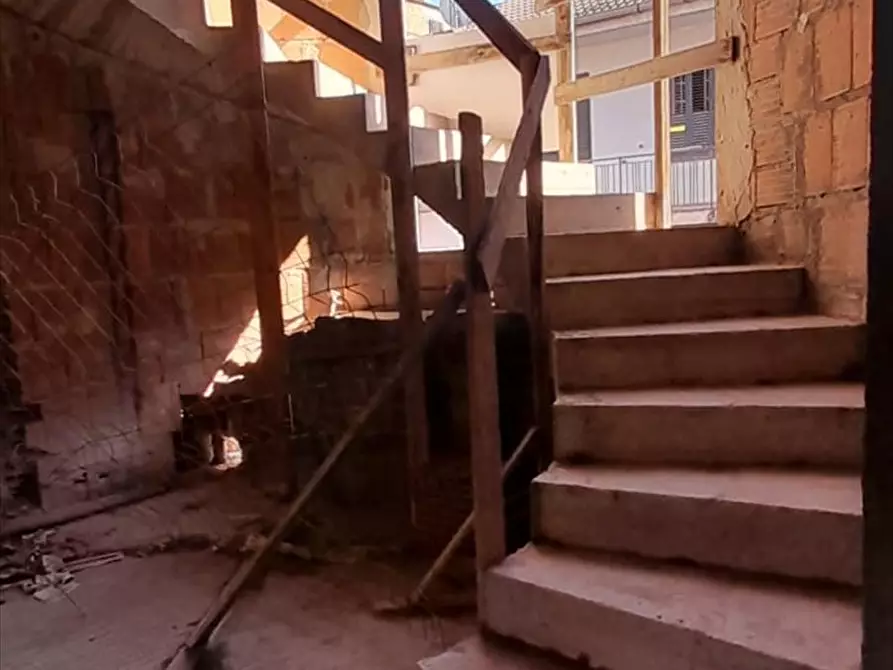 Immagine 10 di Villa in vendita  a Cittanova