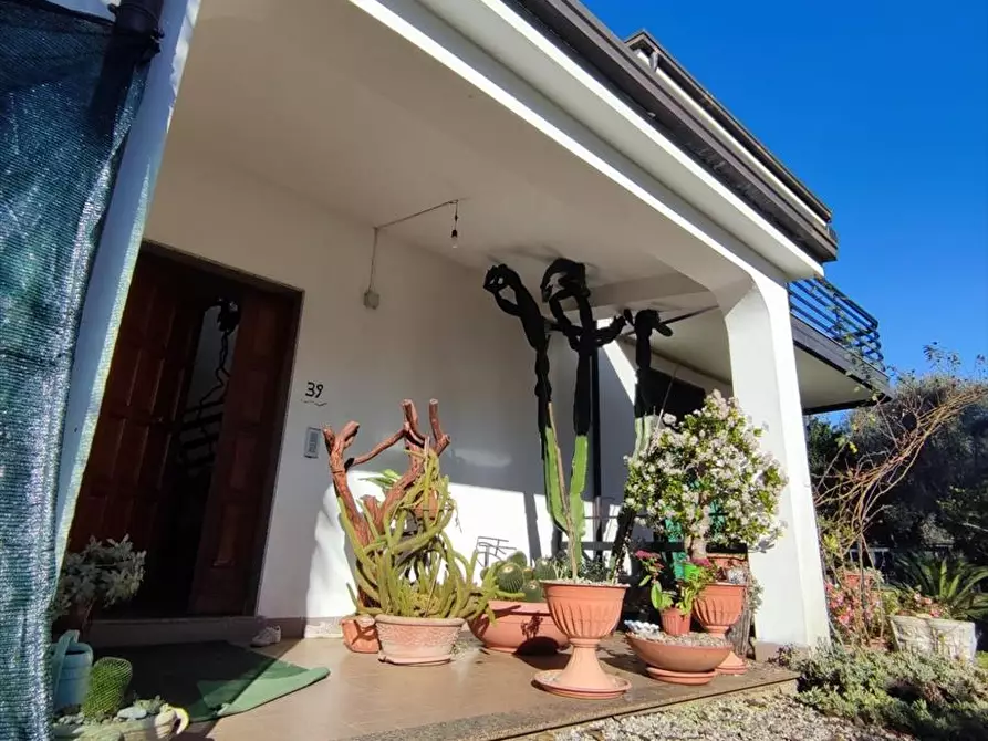 Immagine 1 di Casa indipendente in vendita  a Taurianova