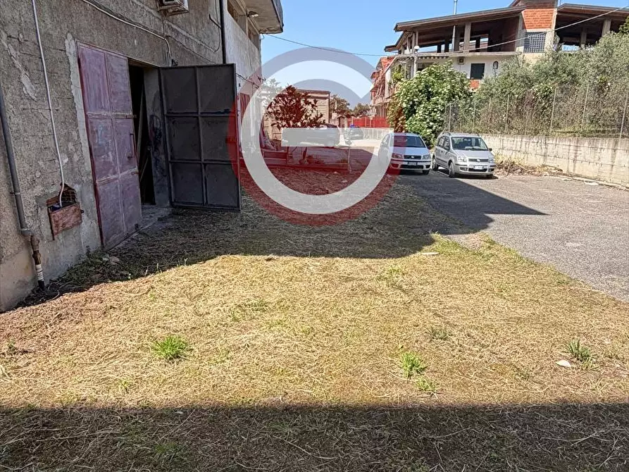Immagine 4 di Deposito in vendita  a Taurianova