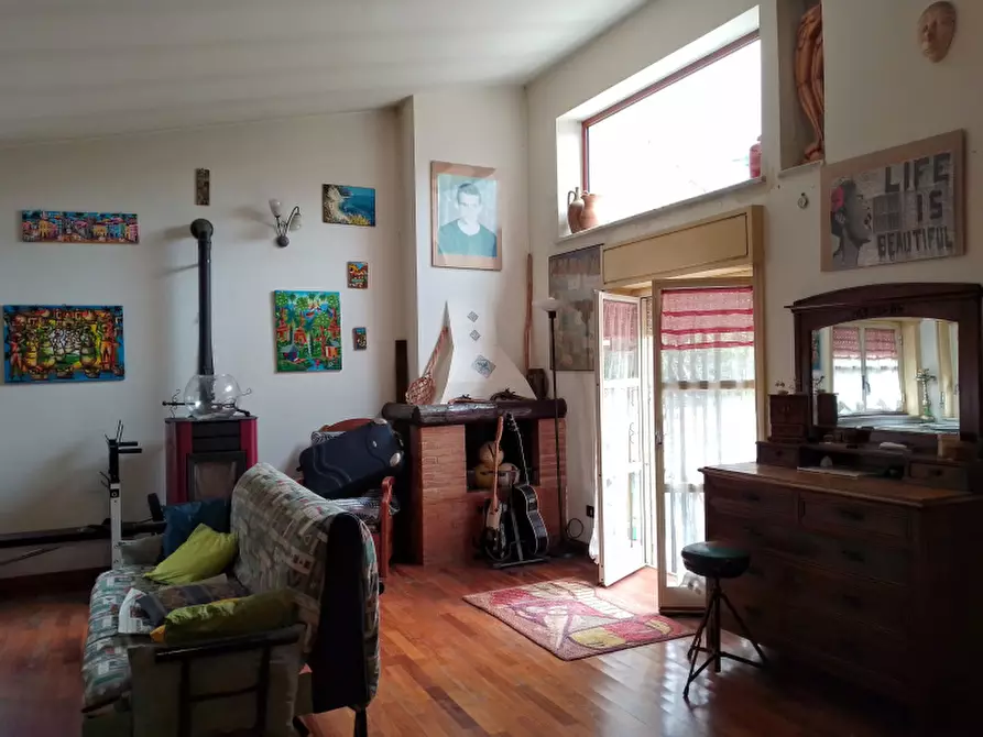 Immagine 13 di Villa in vendita  in Via G. Donizetti a Altofonte