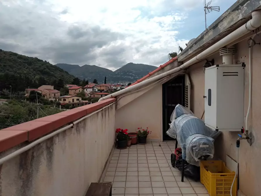 Immagine 23 di Villa in vendita  in Via G. Donizetti a Altofonte