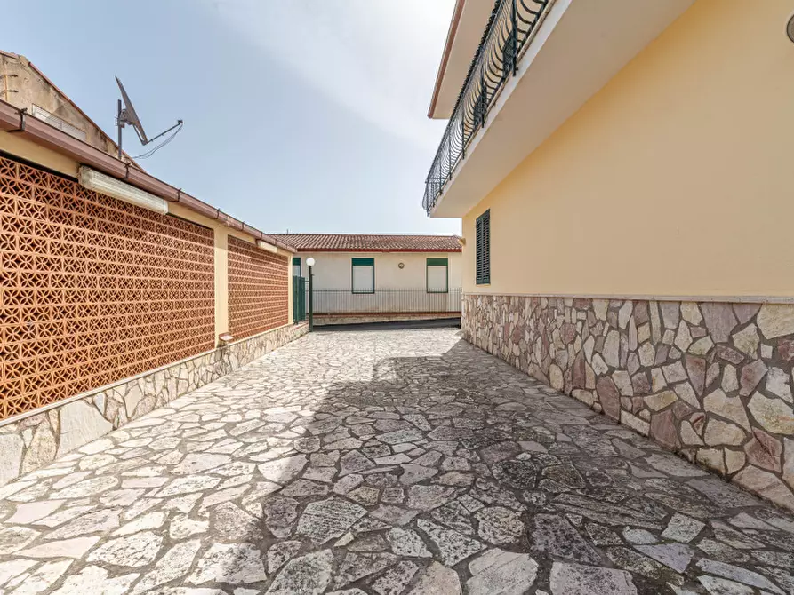 Immagine 12 di Villa in vendita  in Via Piani N 23 a Trabia