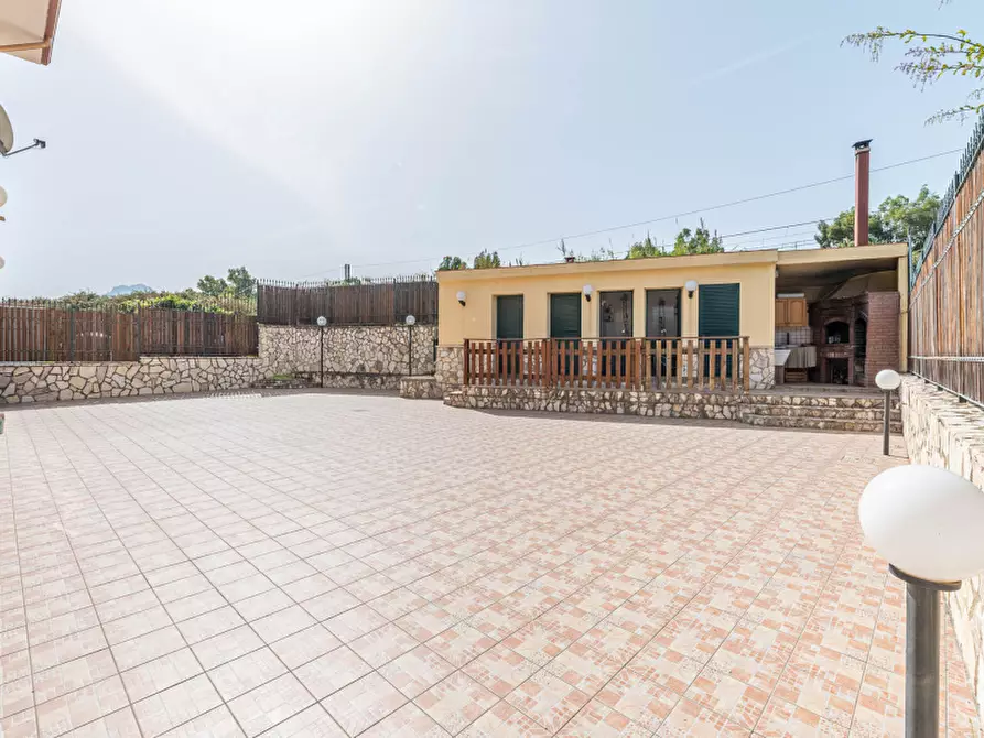 Immagine 16 di Villa in vendita  in Via Piani N 23 a Trabia