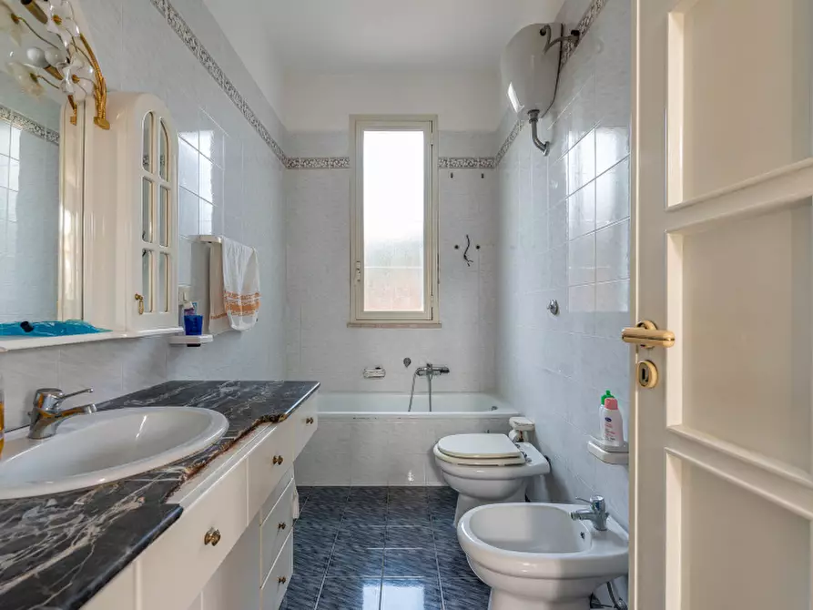 Immagine 28 di Villa in vendita  in Via Piani N 23 a Trabia