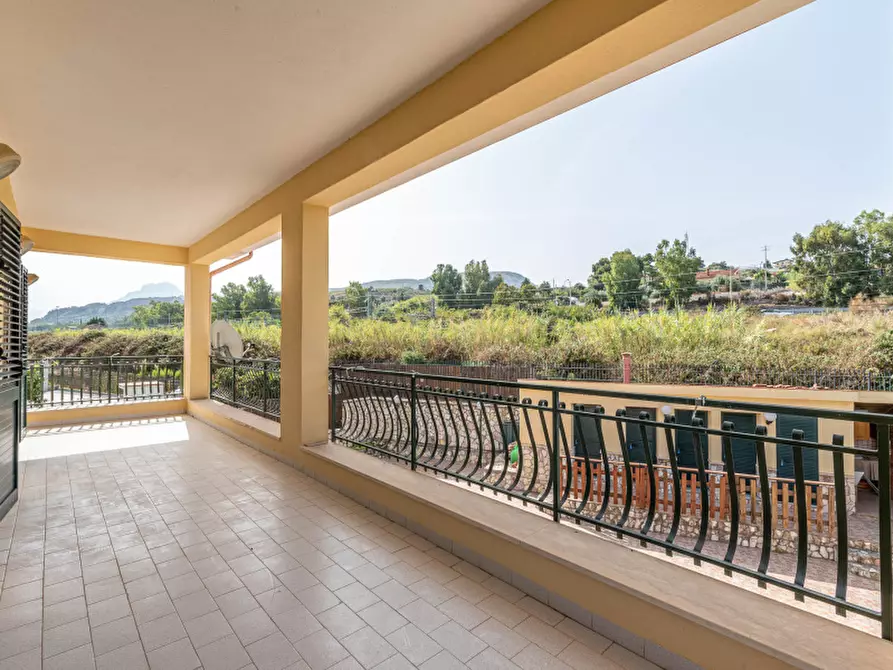 Immagine 7 di Villa in vendita  in Via Piani N 23 a Trabia