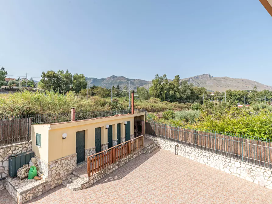 Immagine 6 di Villa in vendita  in Via Piani N 23 a Trabia