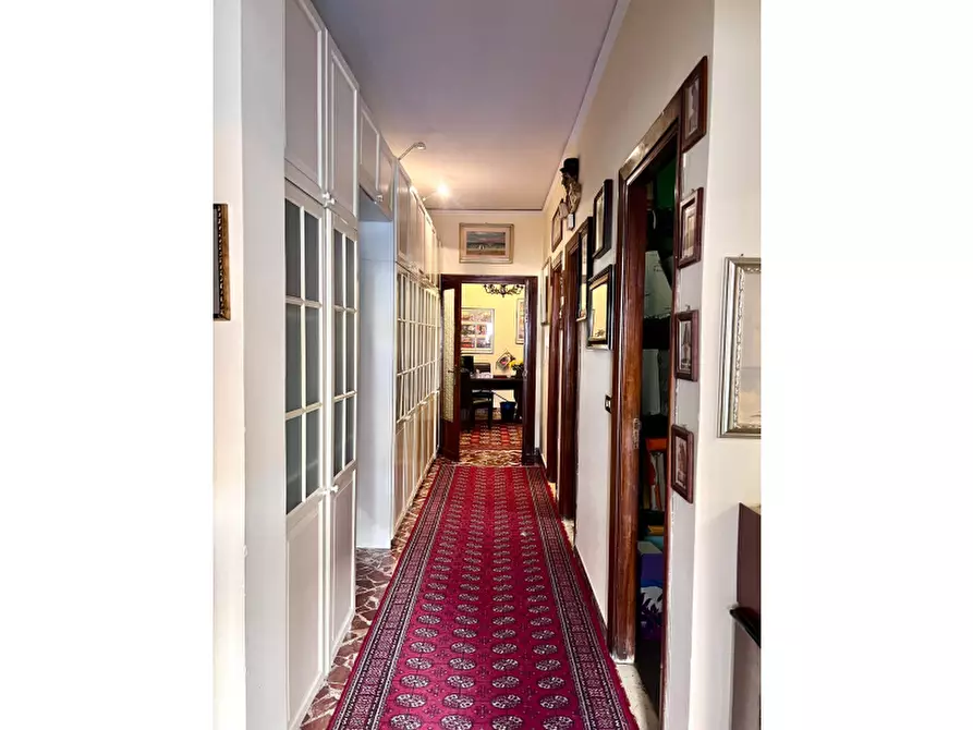 Immagine 13 di Appartamento in vendita  in Piazza Don Luigi Sturzo a Palermo