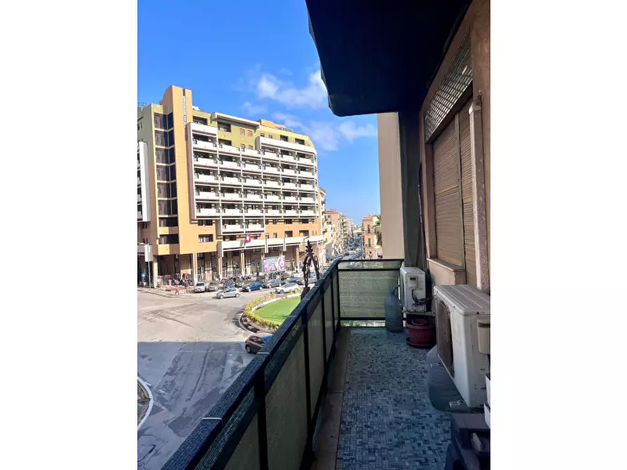 Immagine 20 di Appartamento in vendita  in Piazza Don Luigi Sturzo a Palermo