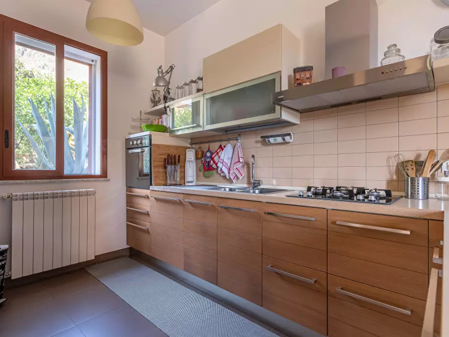 Immagine 21 di Villa in vendita  in Via Ciaculli a Palermo