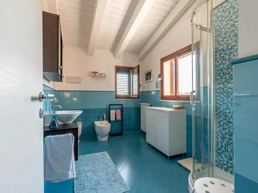 Immagine 37 di Villa in vendita  in Via Ciaculli a Palermo