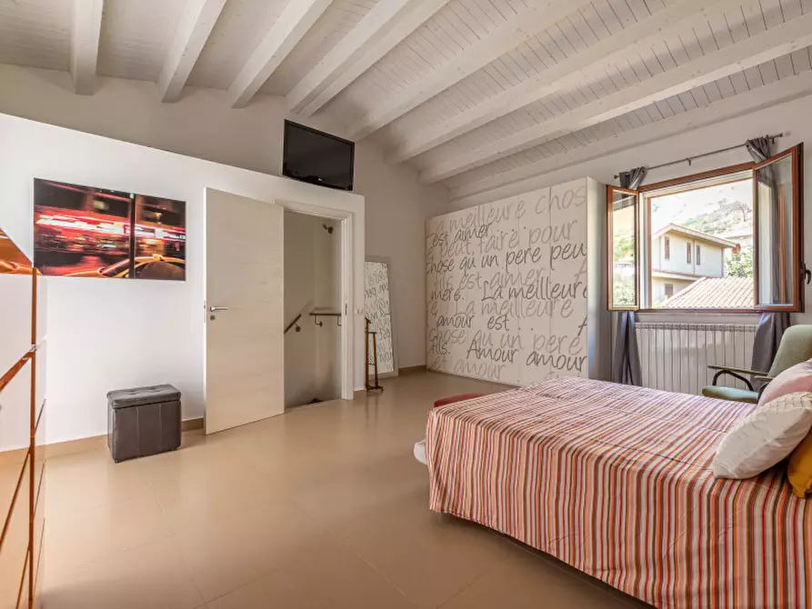 Immagine 38 di Villa in vendita  in Via Ciaculli a Palermo