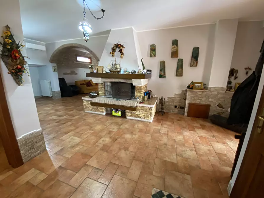 Immagine 17 di Villa in vendita  in Via Siliqua a Fiumicino