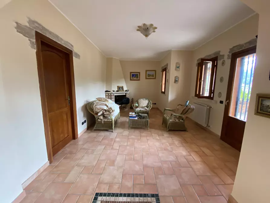 Immagine 34 di Villa in vendita  in Via Siliqua a Fiumicino