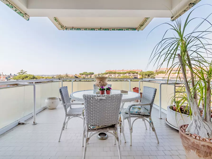 Immagine 17 di Appartamento in vendita  in Via Nicola Coviello a Roma