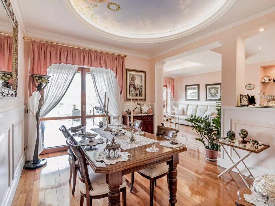 Immagine 15 di Appartamento in vendita  in Via Nicola Coviello a Roma