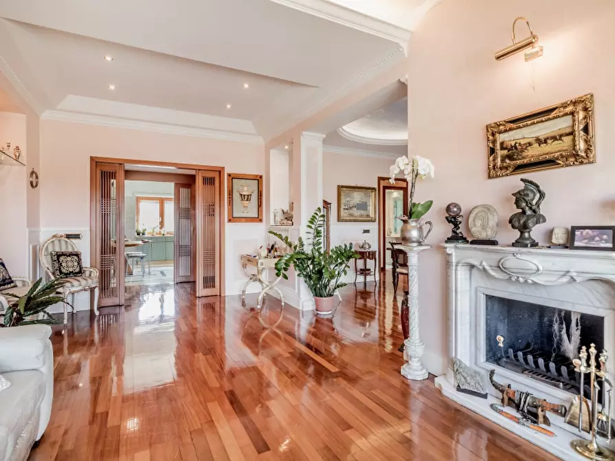 Immagine 6 di Appartamento in vendita  in Via Nicola Coviello a Roma