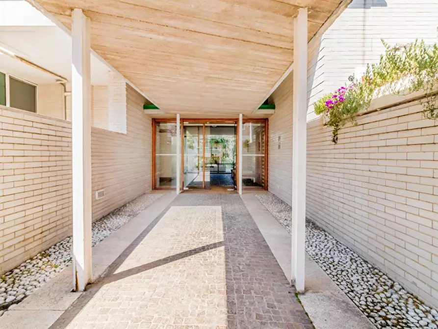 Immagine 33 di Appartamento in vendita  in Via Nicola Coviello a Roma