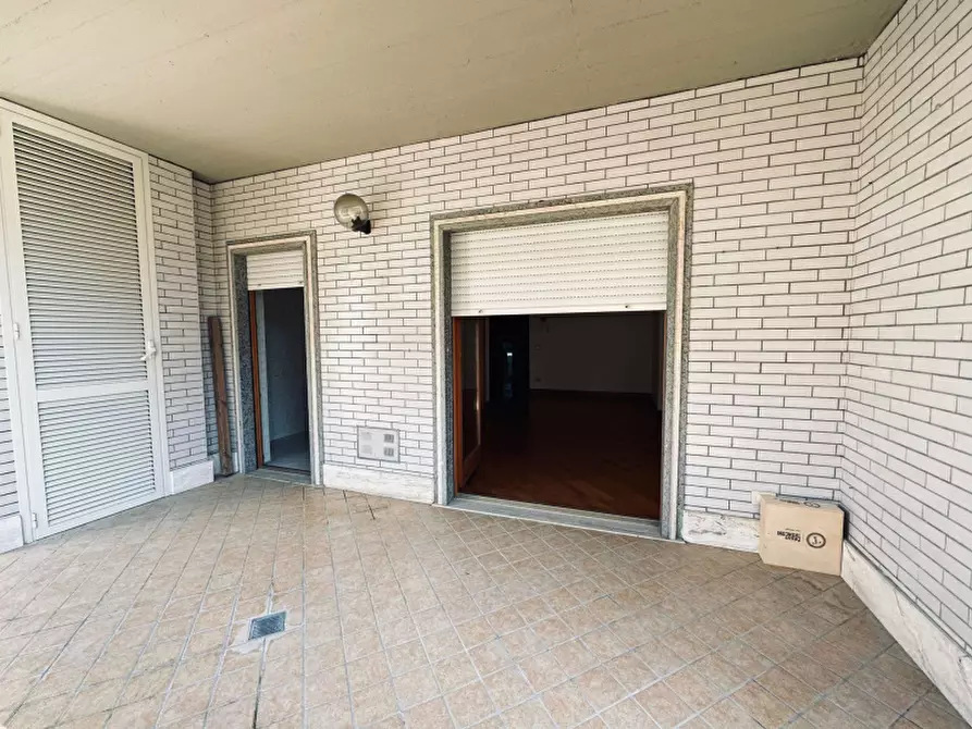 Immagine 26 di Appartamento in affitto  in Via Italo Piccagli a Roma