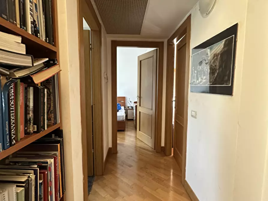 Immagine 9 di Appartamento in affitto  in Via Italo Piccagli a Roma