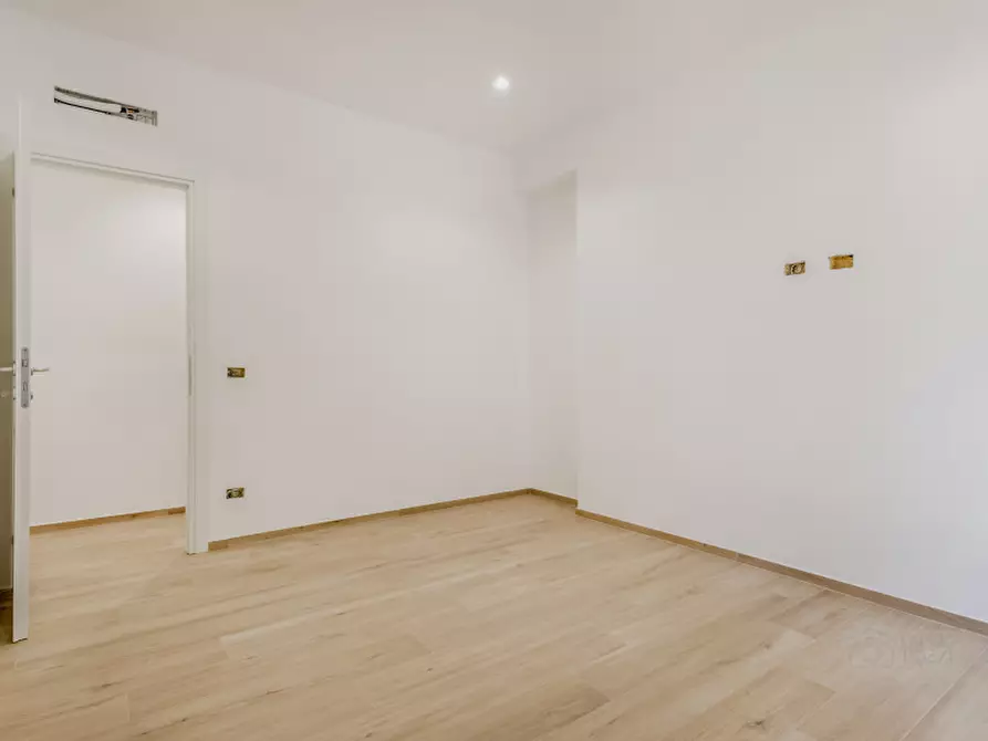 Immagine 31 di Appartamento in vendita  in Via Aurelia a Roma