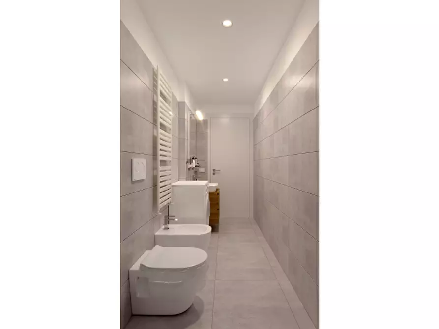 Immagine 20 di Appartamento in vendita  in Viale Cortina d'Ampezzo a Roma