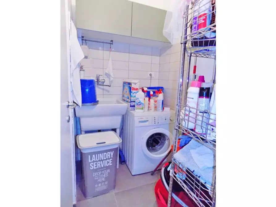 Immagine 11 di Appartamento in vendita  in Via Delle Ciambre a Palermo