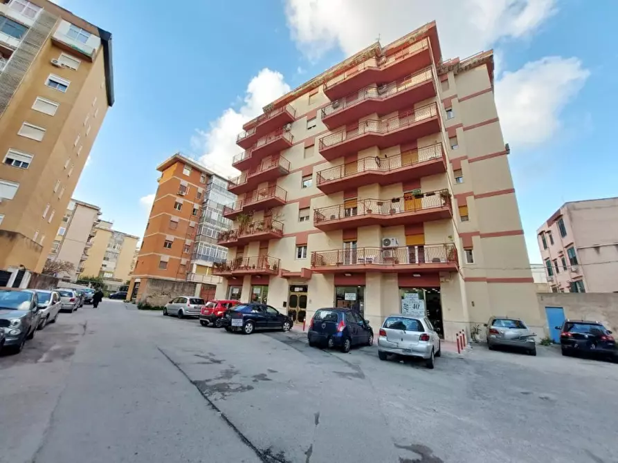 Immagine 27 di Appartamento in vendita  in Via Enrico Franco a Palermo