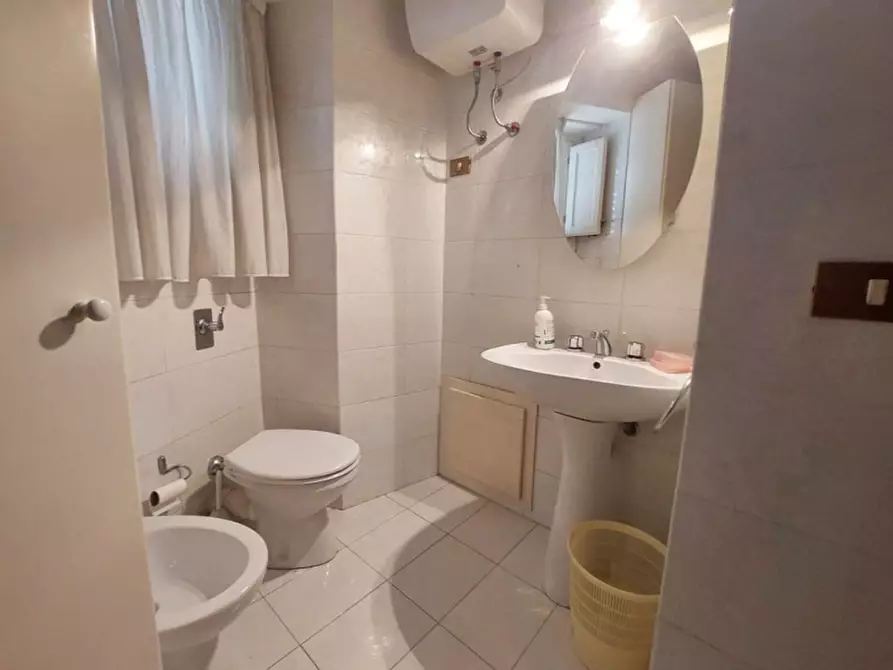 Immagine 16 di Ufficio in affitto  in Via Enrico Parisi a Palermo