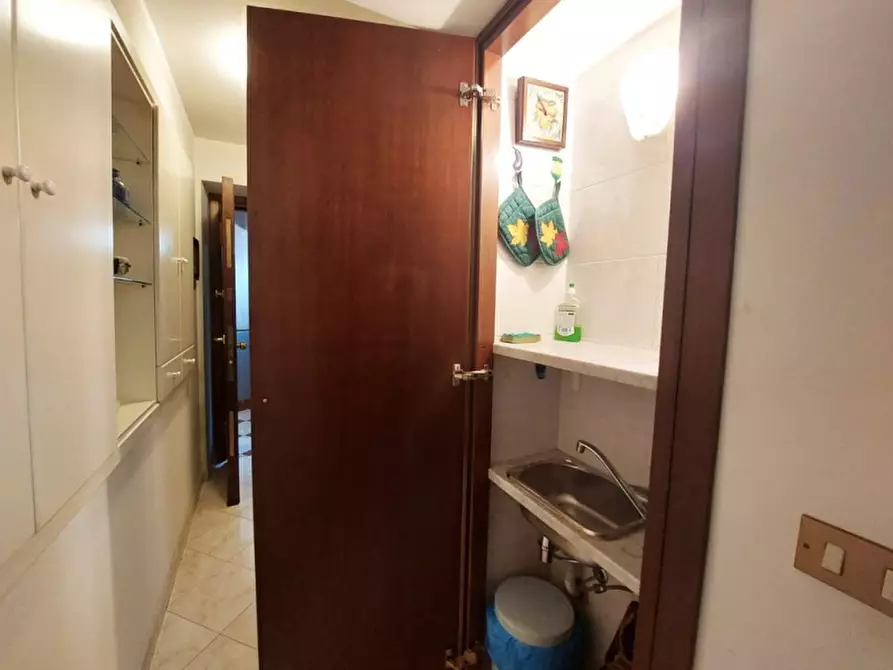 Immagine 19 di Ufficio in affitto  in Via Enrico Parisi a Palermo