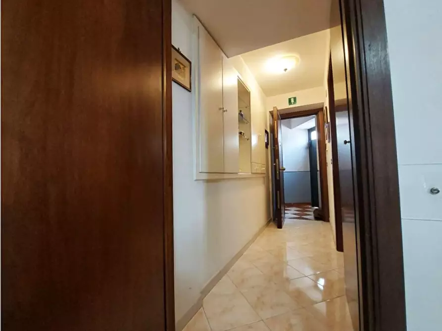 Immagine 11 di Ufficio in affitto  in Via Enrico Parisi a Palermo