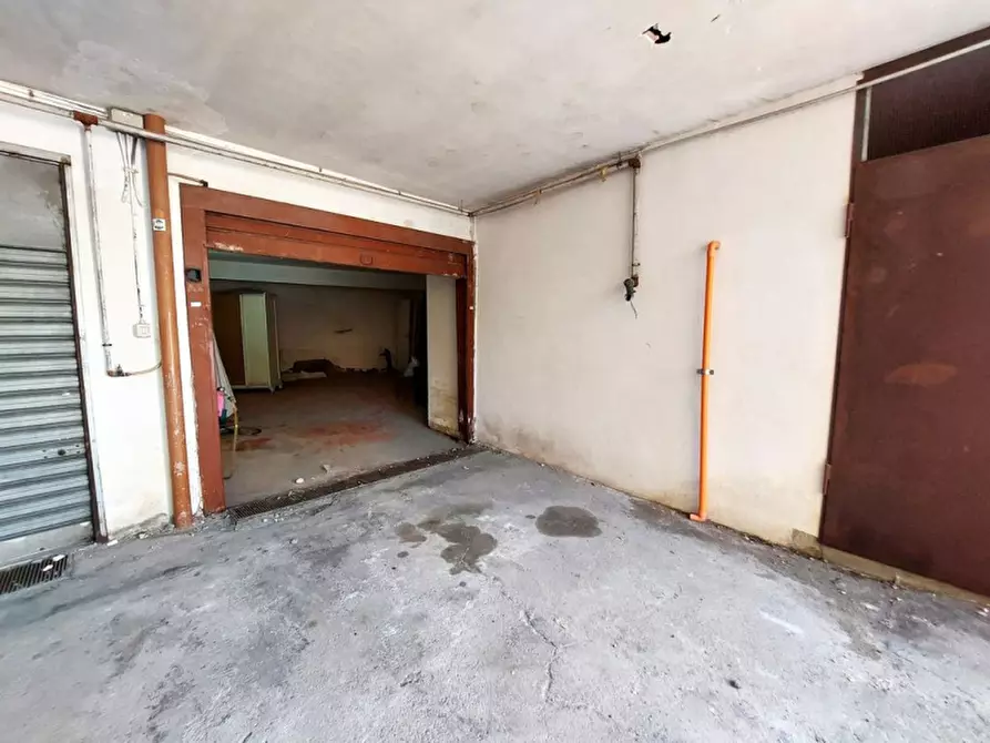 Immagine 13 di Box auto in vendita  in Via Guglielmo Pecori Giraldi a Palermo