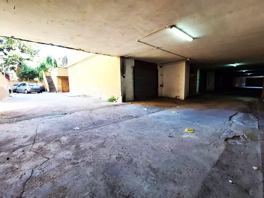 Immagine 14 di Box auto in vendita  in Via Guglielmo Pecori Giraldi a Palermo