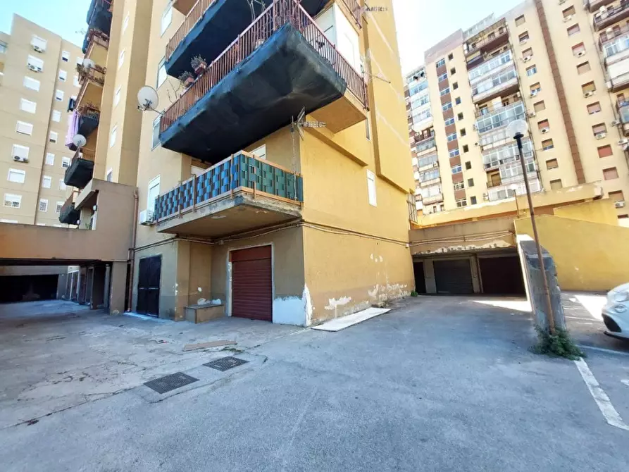 Immagine 5 di Box auto in vendita  in Via Guglielmo Pecori Giraldi a Palermo