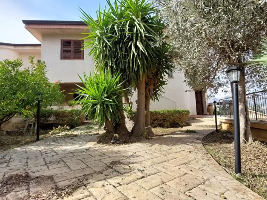 Immagine 31 di Villa in vendita  in Viale del Fante a Altofonte