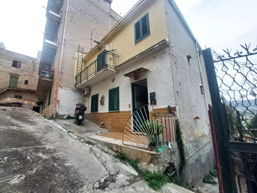 Immagine 2 di Villa in vendita  a Altofonte