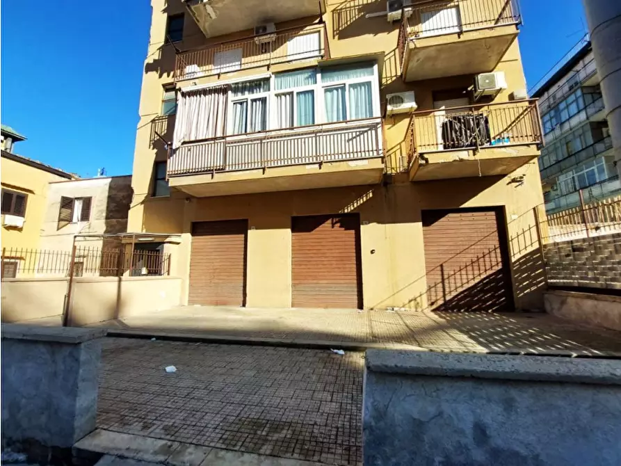 Immagine 3 di Negozio in vendita  in Via Antonio Pigafetta a Palermo