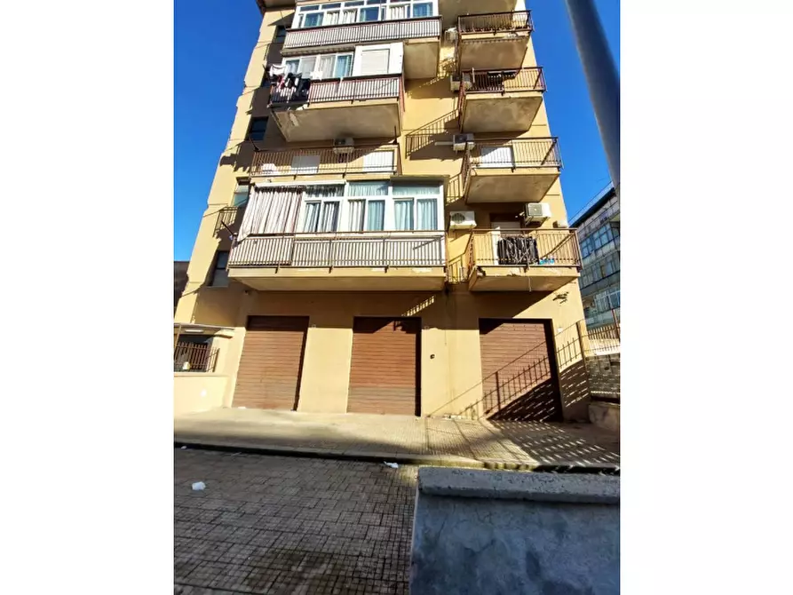 Immagine 1 di Negozio in vendita  in Via Antonio Pigafetta a Palermo