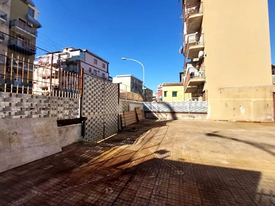 Immagine 16 di Negozio in vendita  in Via Antonio Pigafetta a Palermo