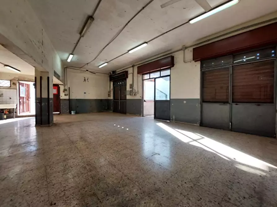 Immagine 17 di Negozio in vendita  in Via Antonio Pigafetta a Palermo